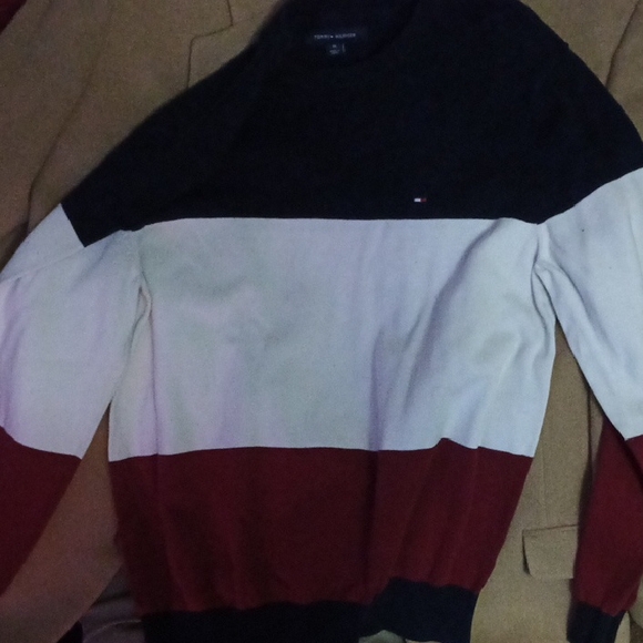 Tommy Hilfiger Men's Red, White, and Black Crewneck Sweater - Picture 3 of 4